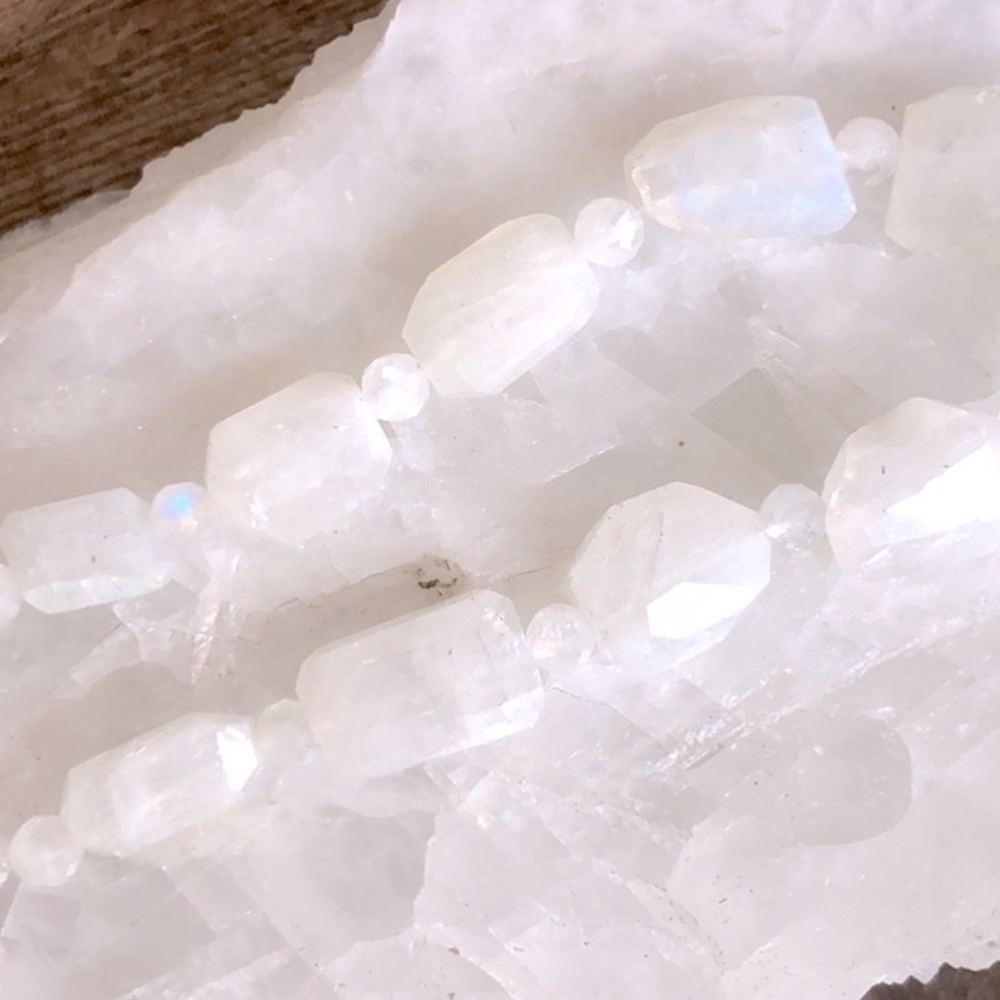 Rough Cut Rainbow Moonstone Sterling Silver Bracelet - Picture 8 of 12